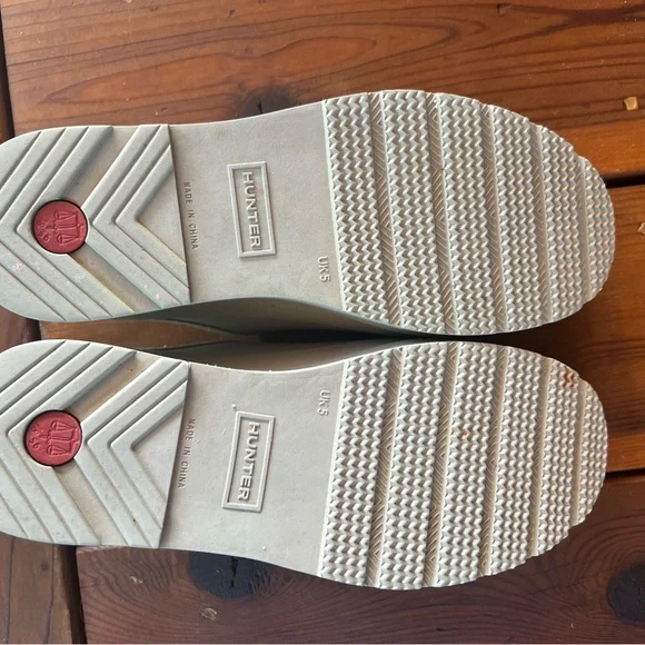 Hunter White Slip-On Rain Clog - Picture 6 of 6